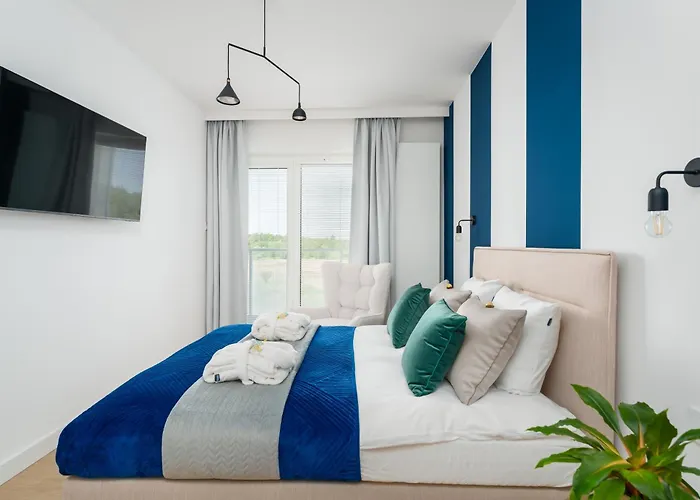 Lighthouse - Polanki Aqua - Prestige *