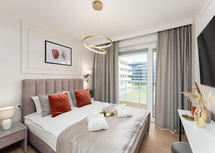 Lighthouse - Polanki Aqua - Prestige